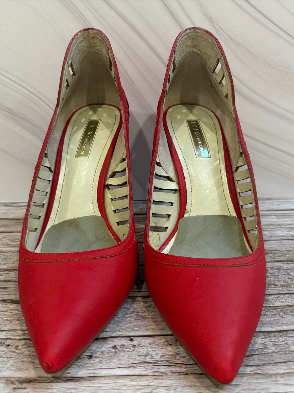 Stylish BCBG Maxazria Red leather pointed toe pumps
